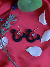 Load image into Gallery viewer, Cute design dangle earrings
