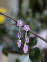 Load image into Gallery viewer, Beautiful purple flower dangle earrings
