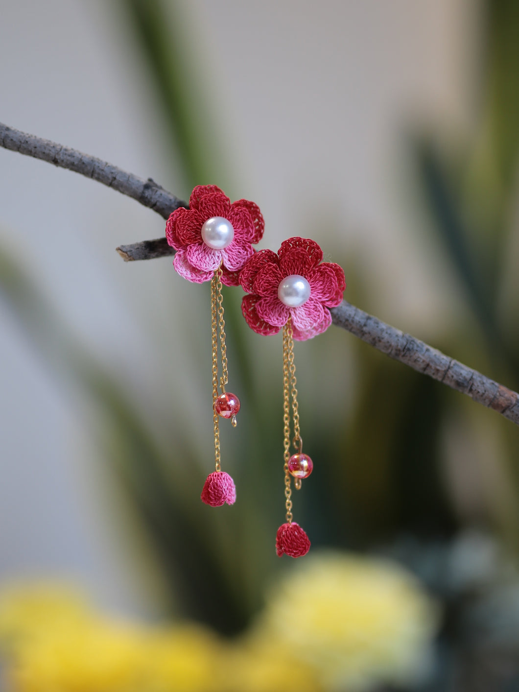 Beautiful floral dangle earrings